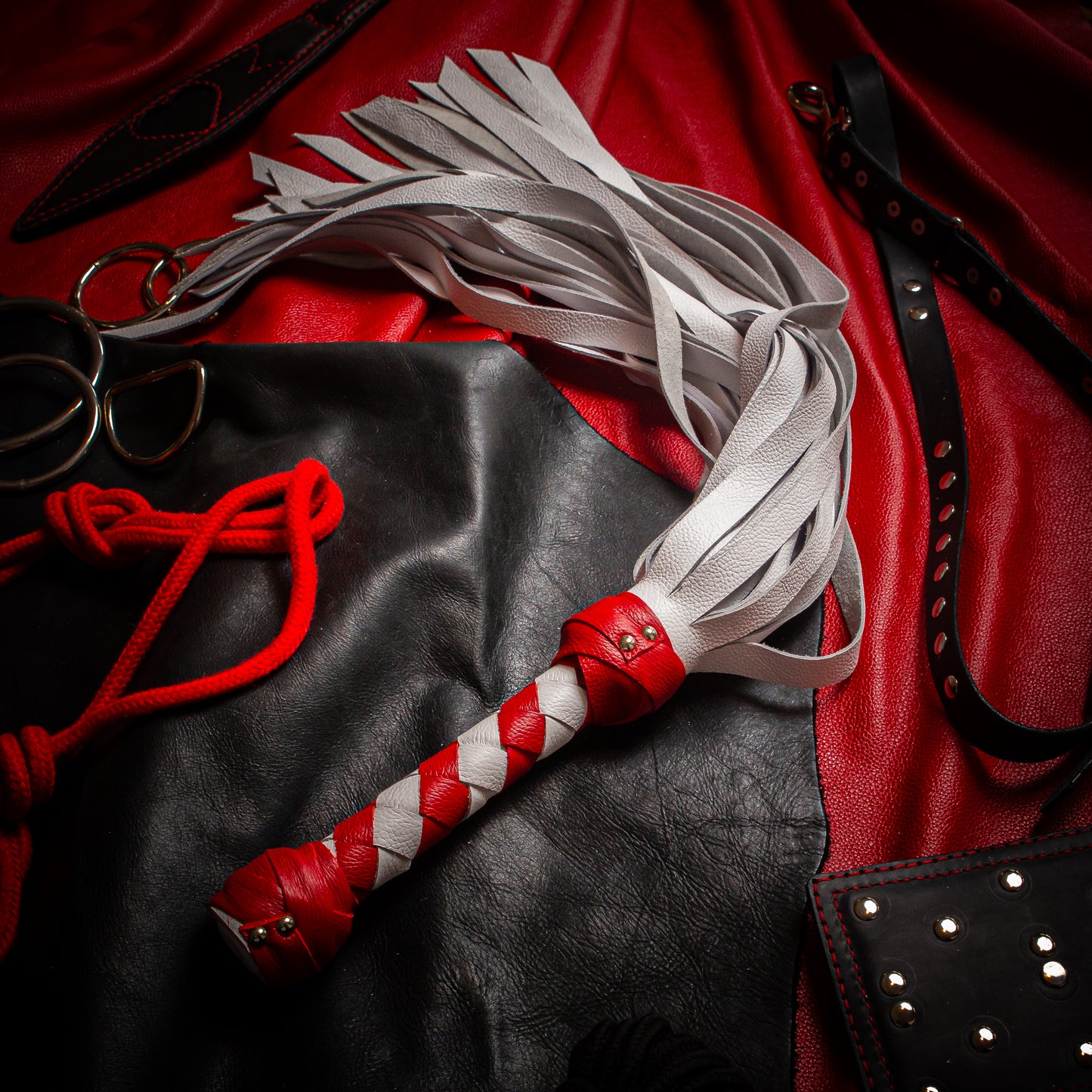 Spicy Dark Desires Flogger